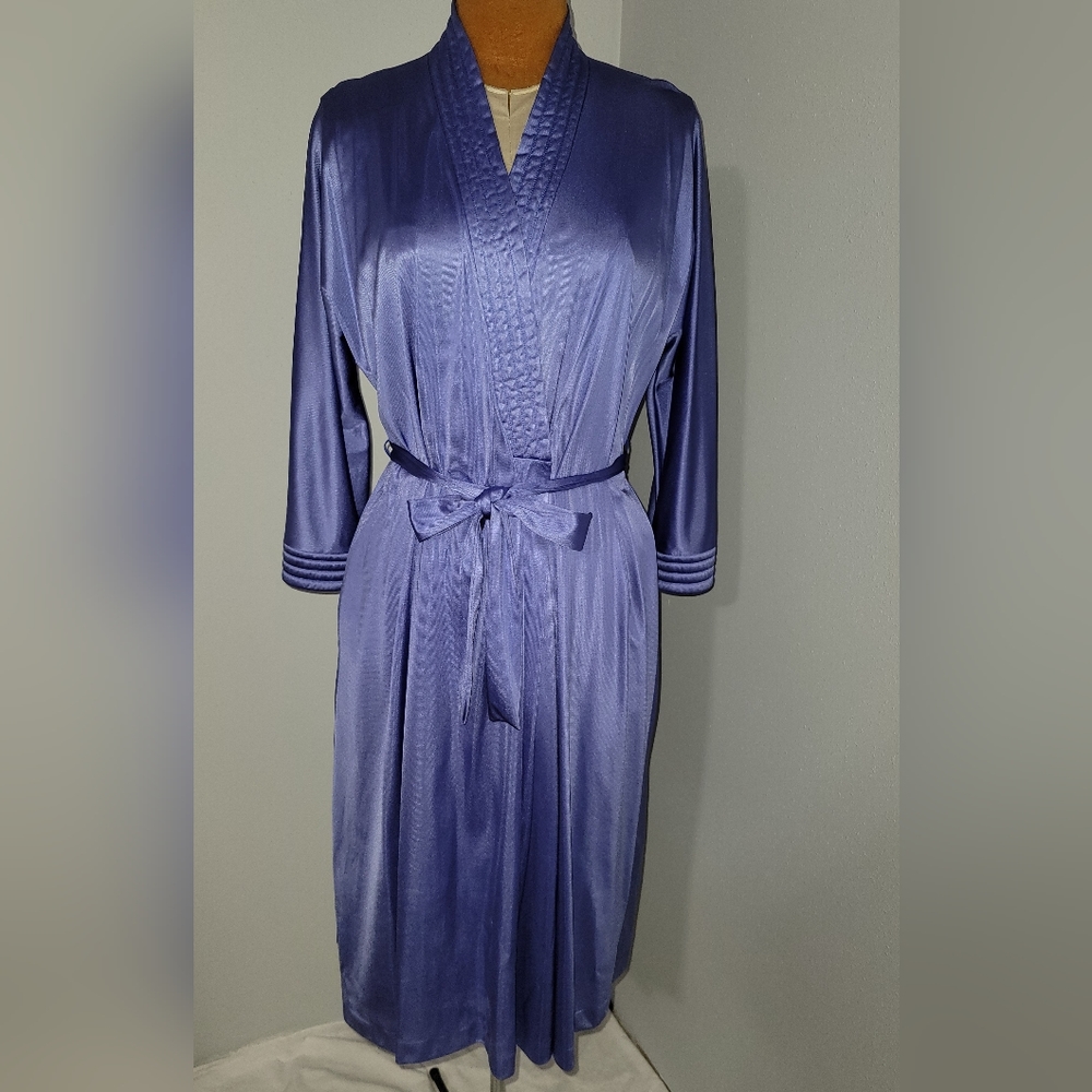 Vintage Vanity Fair wrap purple/blue robe  Sz L